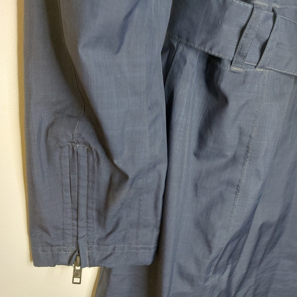 The North Face Blue Hyvent Long City Trench Jacket - Picture 6 of 9